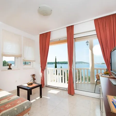 Ksenija Апартаменты *