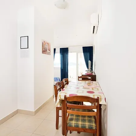 Ksenija Apartman