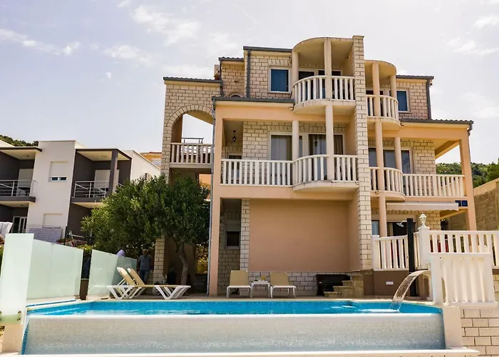 Ksenija شقة روغوزنيكا